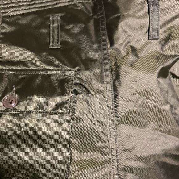 Deadstock Vintage
Alpha Industries
Army Issued Extreme Cold Weather Trousers - Picture 10 of 11